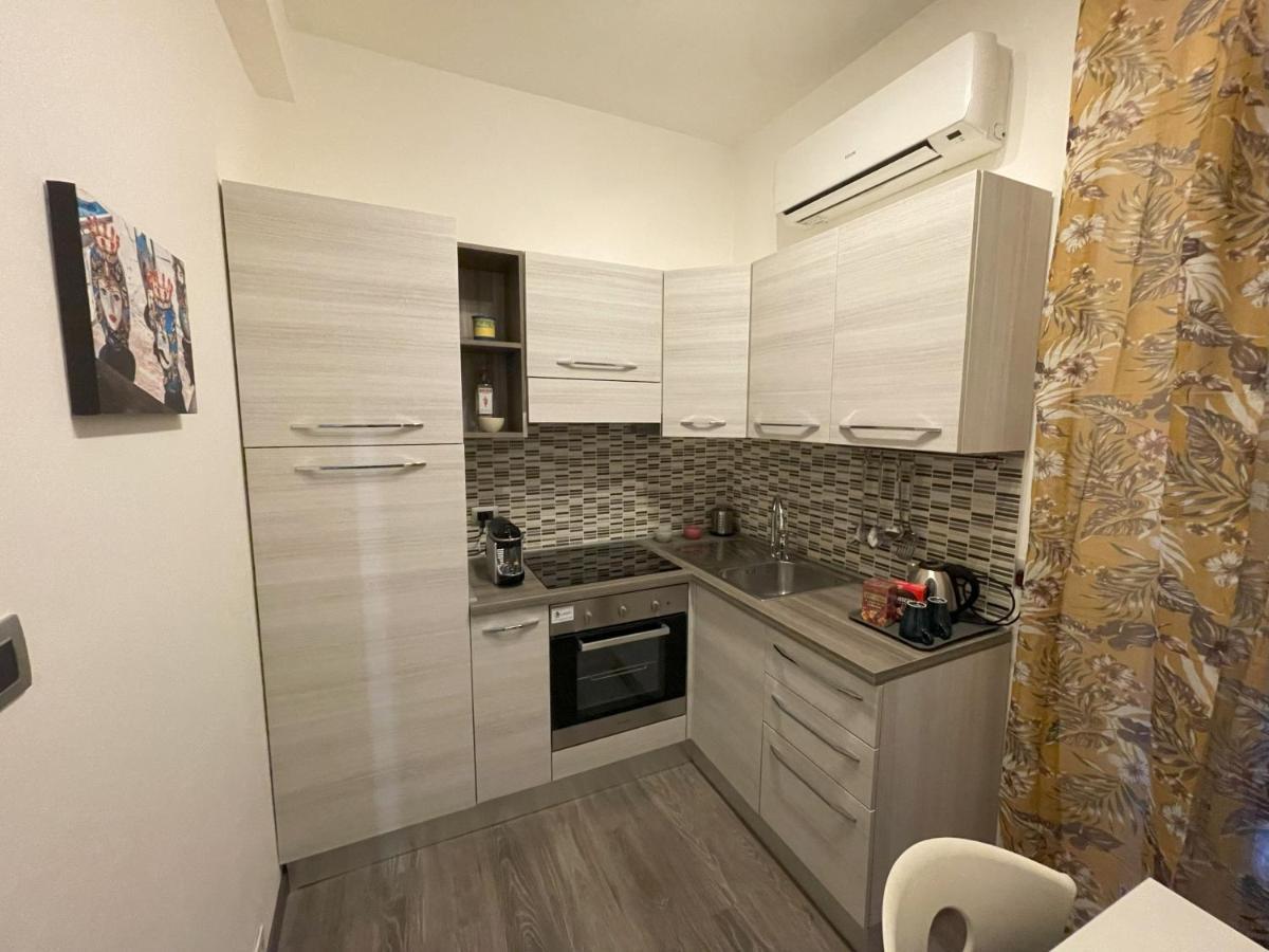 Dr House Apartment Catania Exterior photo