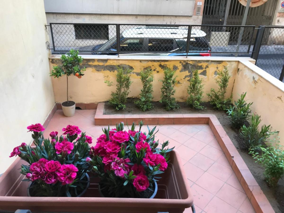 Dr House Apartment Catania Exterior photo